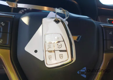 2023 Chevrolet Tahoe 4Wd High Country z USA, uszkodzony, nr VIN 1GNSKTKL3PR186593